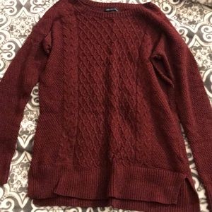 American eagle burgundy sweater